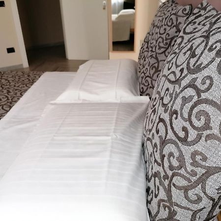 B&B Armonia เวโรนา ภายนอก รูปภาพ
