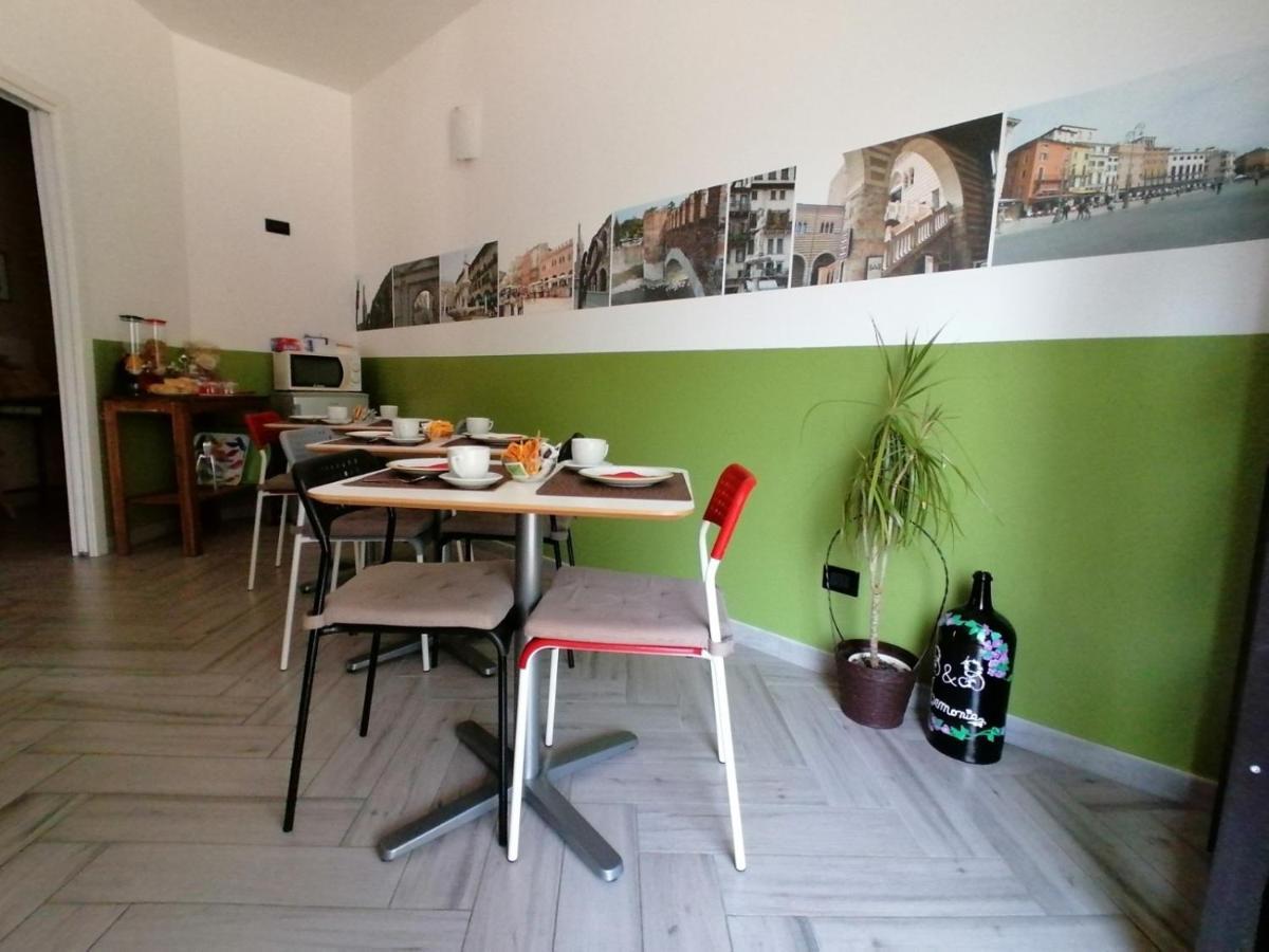 B&B Armonia เวโรนา ภายนอก รูปภาพ